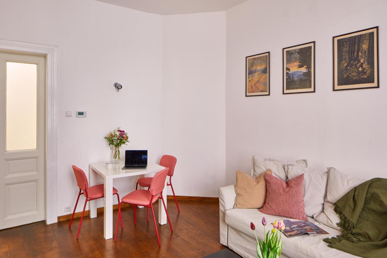 Days - 1bdr W Netflix - Zizkov Tower Apartamento *